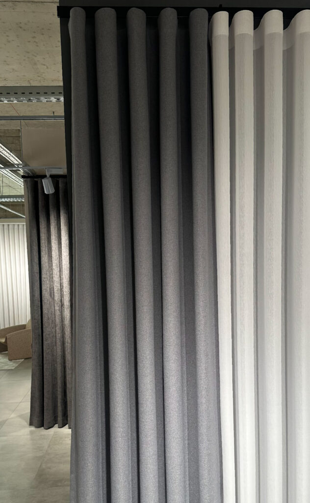 Dolly (Perde të trasha)