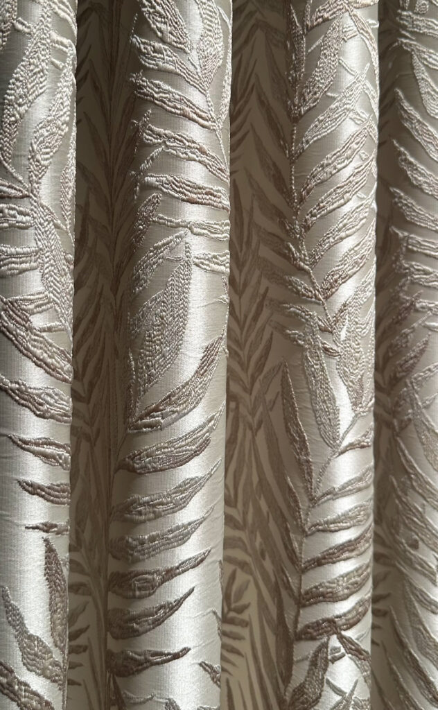 Orhidea (Perde të trasha)